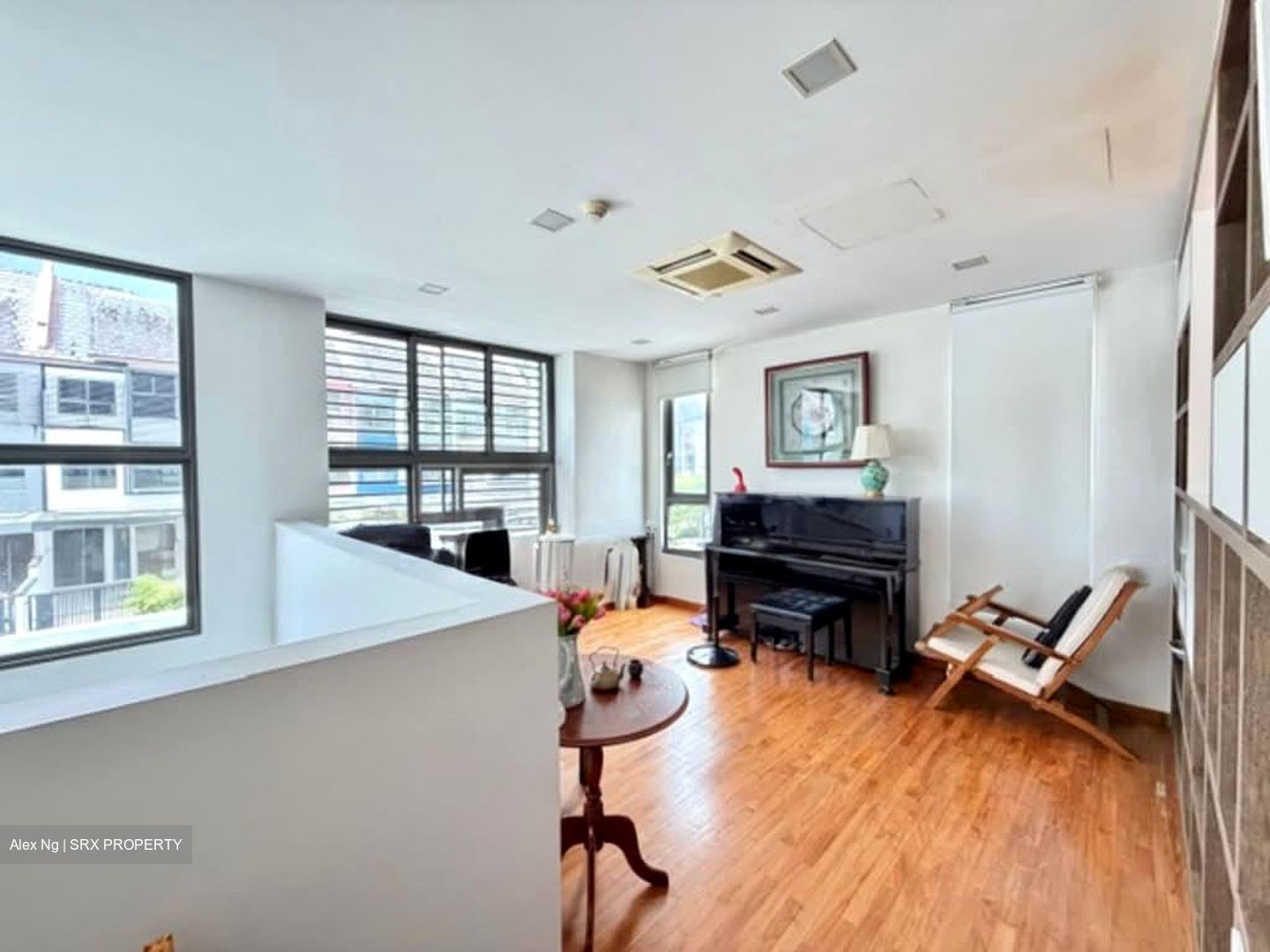 Springleaf Road (D26), Terrace #568887801
